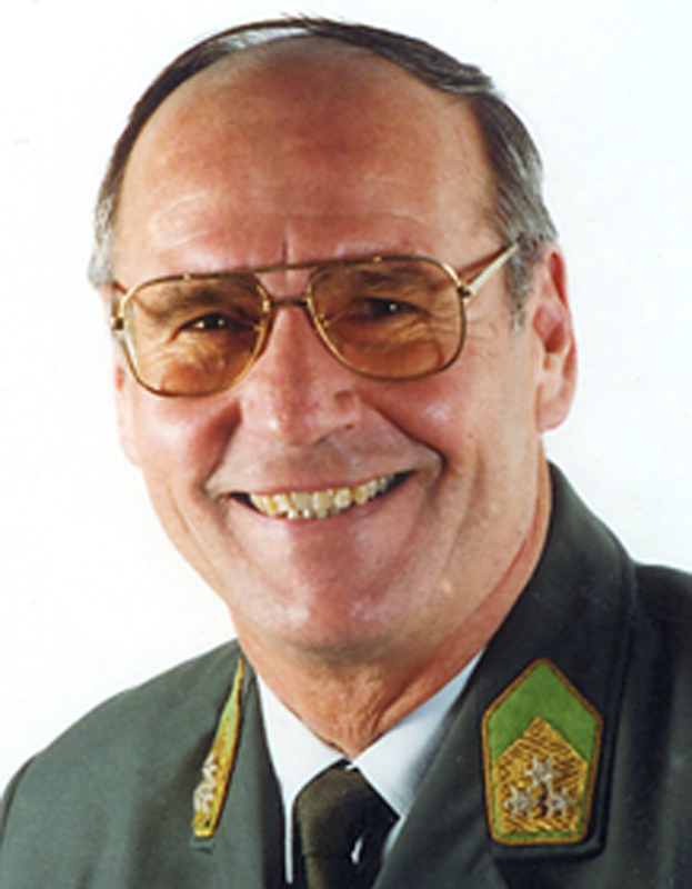 Obst i.R. GRUBER Helmut Obst i.R. GRUBER Helmut