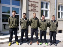 Vlnr Die baldigen Fähnriche Florian Berger (6.), Tunahan Kargin (18.), Markus Hopfgartner (4.), Johannes Öllerer (16.) und Richard Braunauer (26.) freuen sich über ihre Ergebnisse