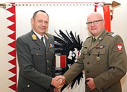 Zeigten sich von der guten Zusammenarbeit und der Internationalität der Offiziersausbildung im Bundesheer sehr zufrieden – (v.l.n.r. Prohnhagl, Skorupka)