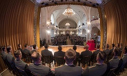 Bild9: Der Sparkassen-Saal bildete den würdigen Rahmen für die Festveranstaltung